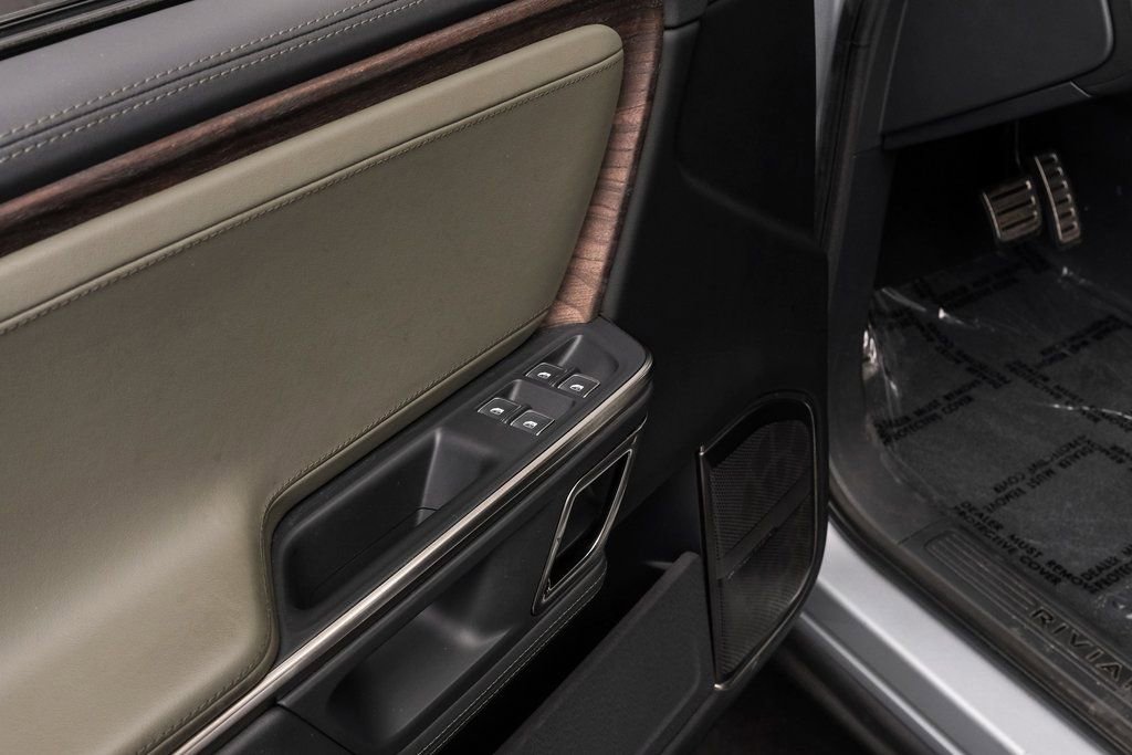 Used 2022 Rivian R1T Launch Edition image 47