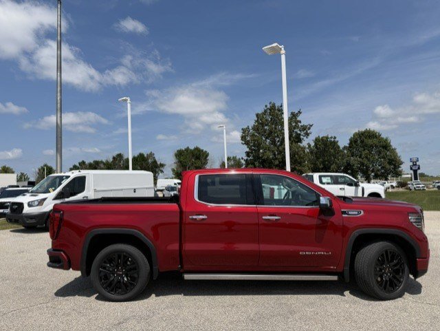 Used 2024 GMC Sierra 1500 Denali w/ Technology Package AWD/4WD image 11