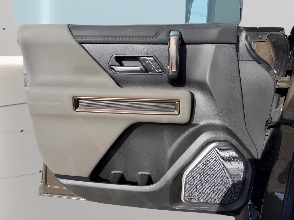 Used 2024 GMC Hummer EV 2X w/ LPO, Illumination Package AWD/4WD image 12