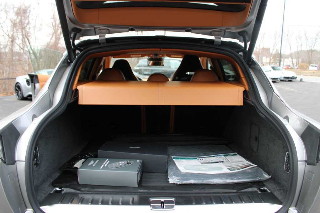 New 2026 Aston Martin DBX 707 image 20