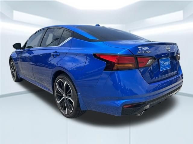 Used 2025 Nissan Altima 2.5 SR FWD image 8
