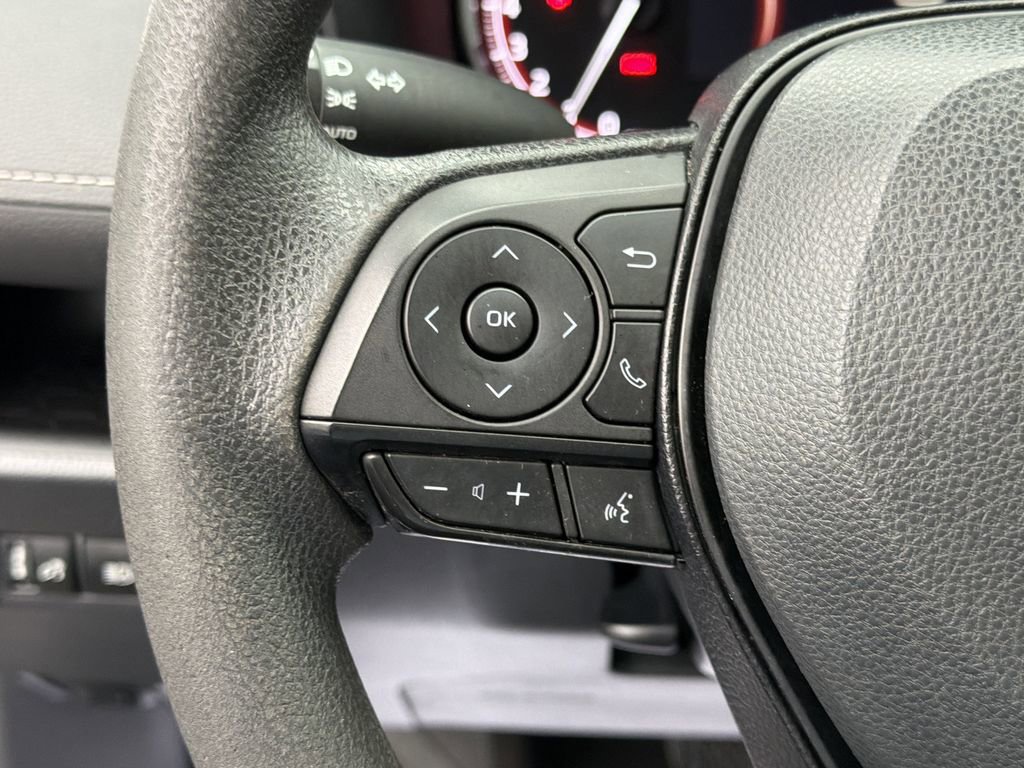 Used 2023 Toyota RAV4 XLE image 26