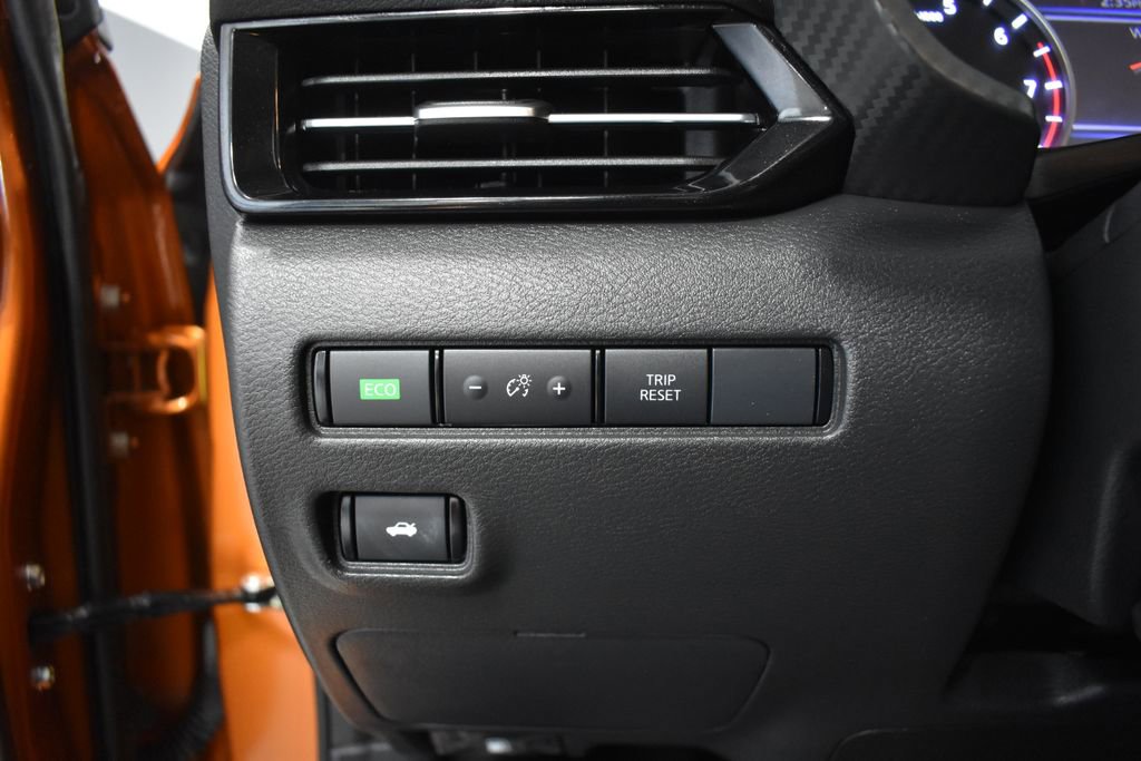 Certified 2024 Nissan Sentra SR image 17