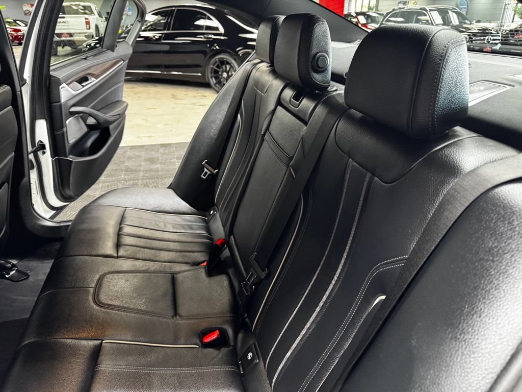 Used 2023 BMW M550i xDrive w/ Executive Package AWD/4WD image 44