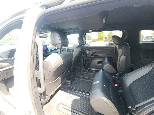 Certified 2025 Toyota Sienna XSE w/ XSE Plus Package AWD/4WD image 23