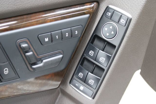 Used 2014 Mercedes-Benz GLK 350 4MATIC image 12