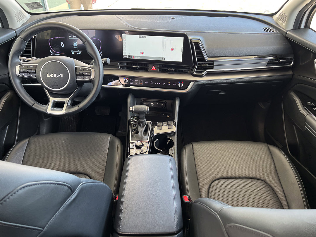 Used 2023 Kia Sportage EX image 28