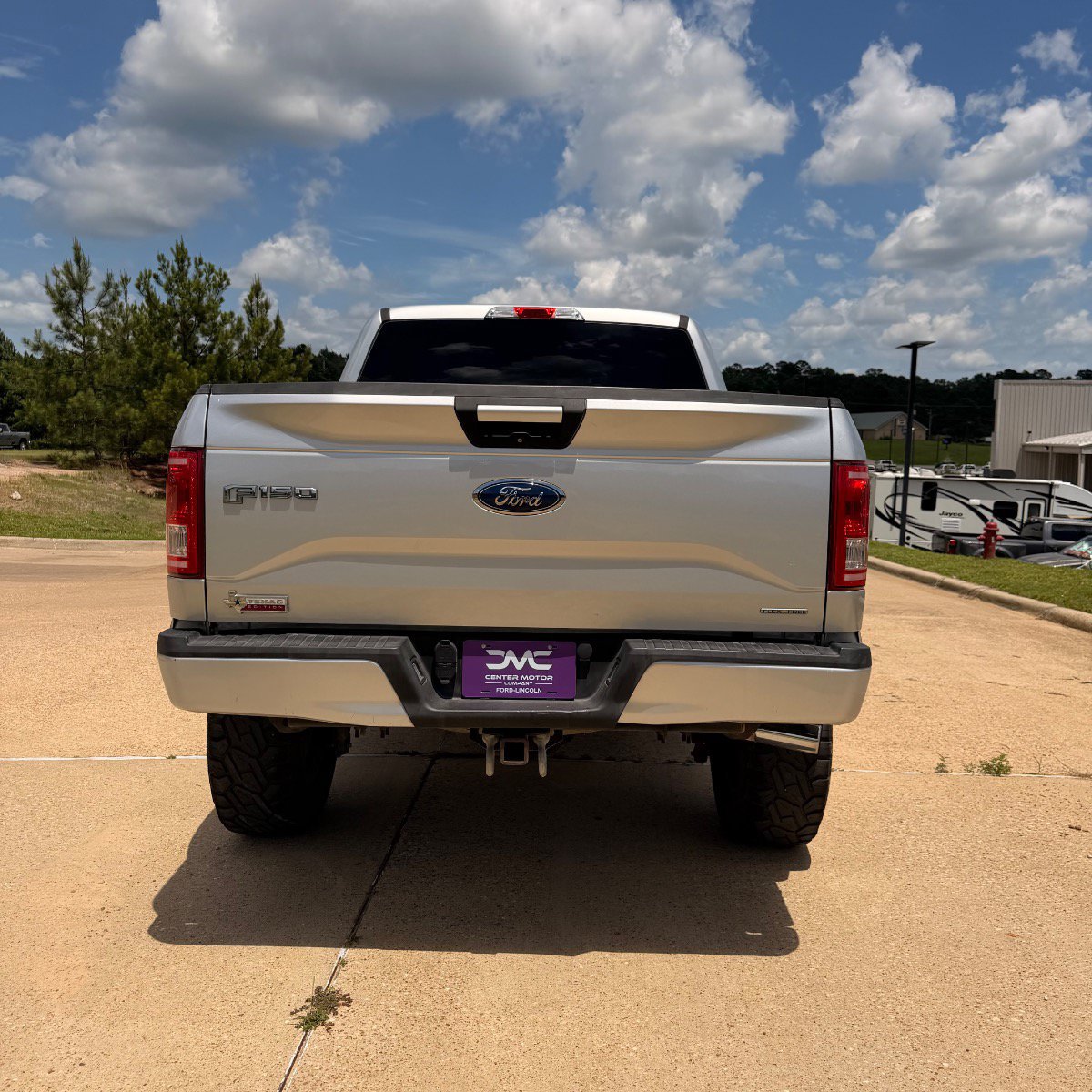 Used 2015 Ford F150 XLT w/ Equipment Group 301A Mid AWD/4WD image 6