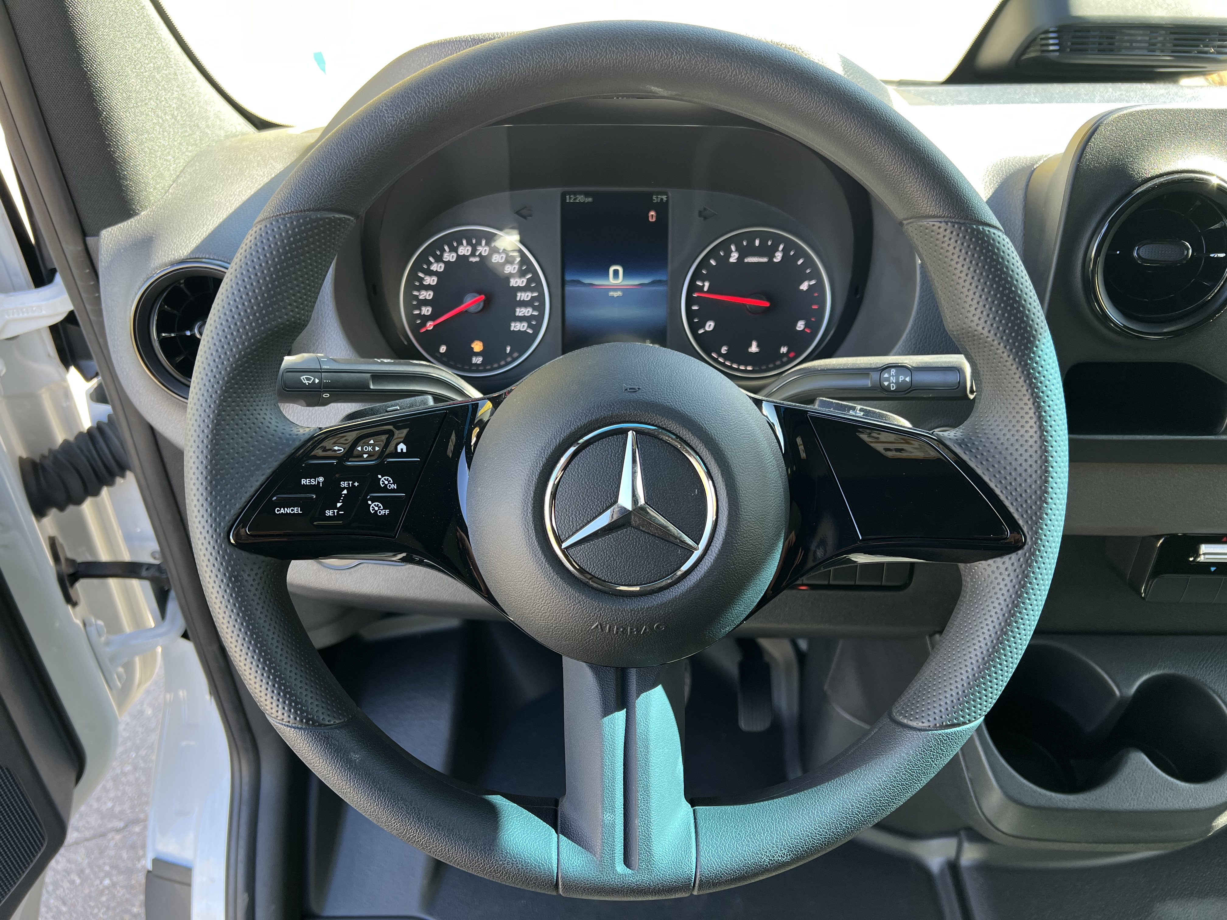 Used 2025 Mercedes-Benz Sprinter 2500 image 26