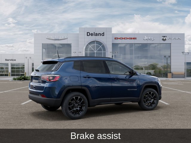 New 2026 Jeep Compass Latitude AWD/4WD image 5