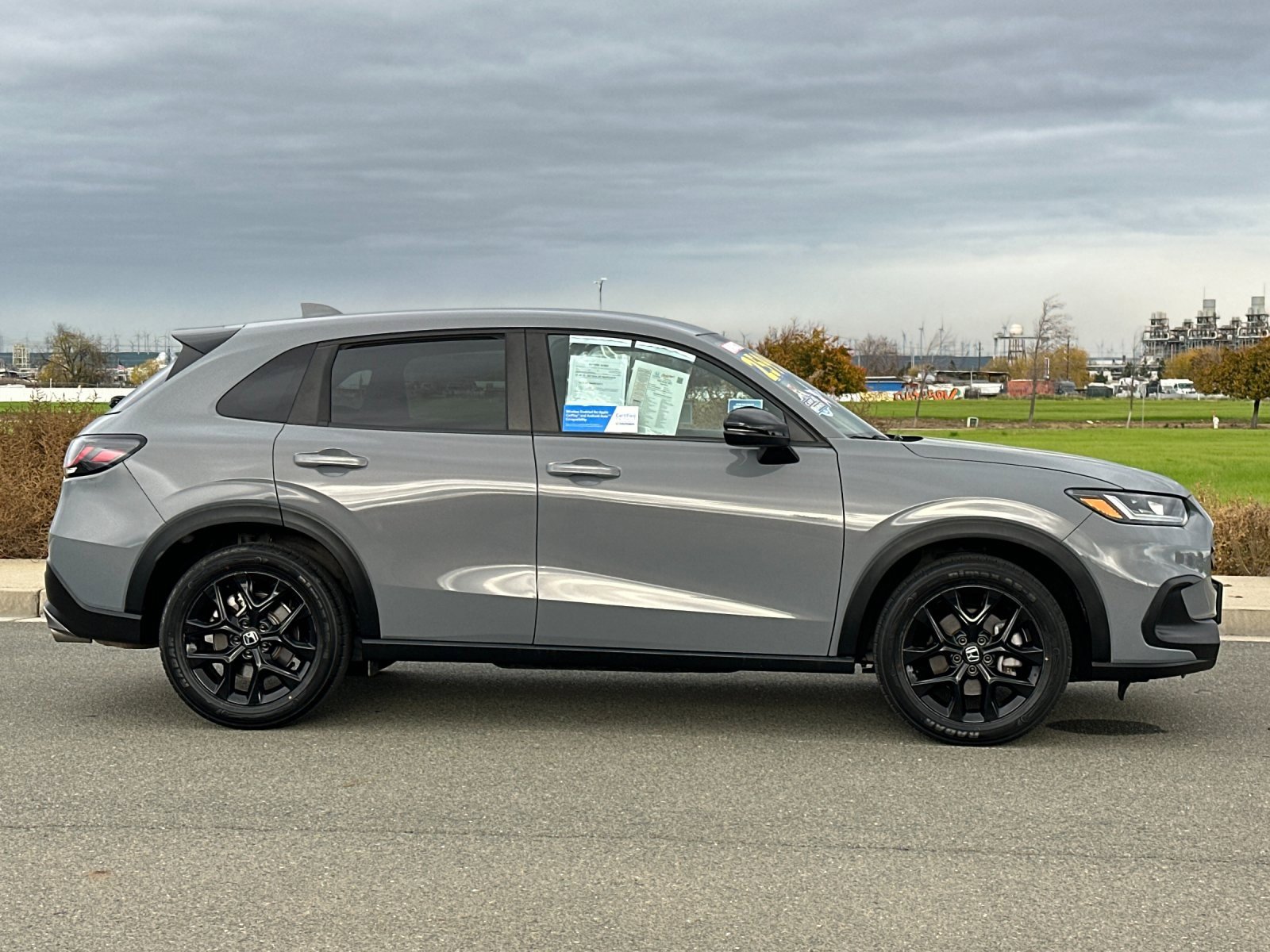 Used 2023 Honda HR-V Sport image 3