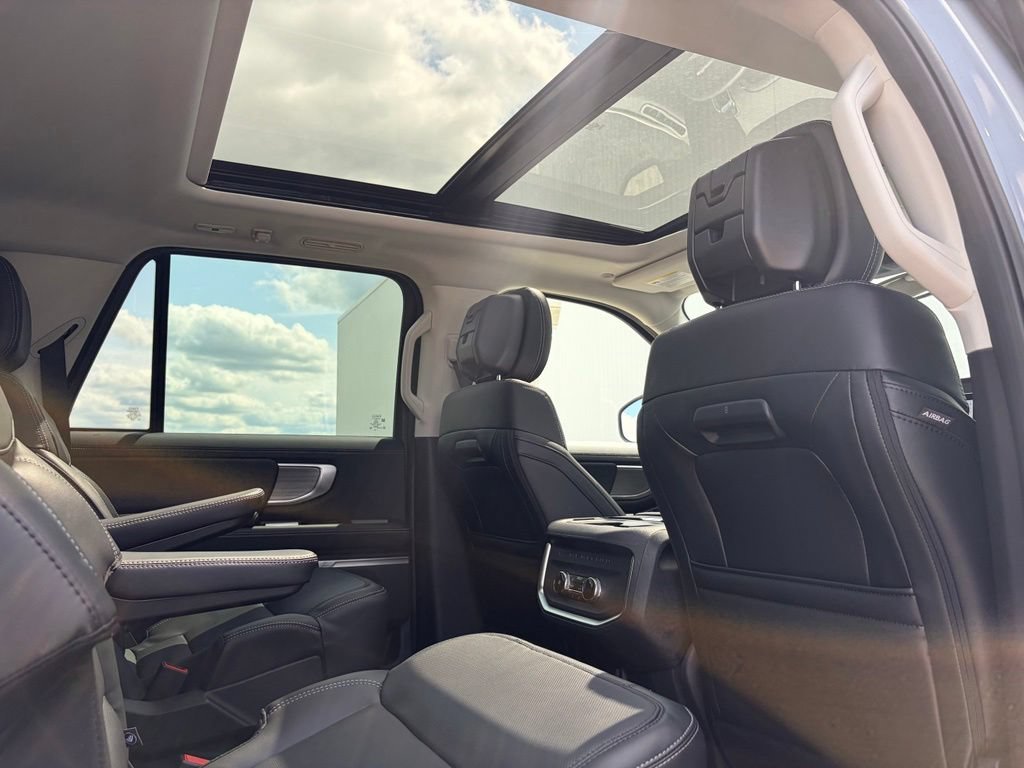 New 2026 Ford Expedition Max Platinum AWD/4WD image 25