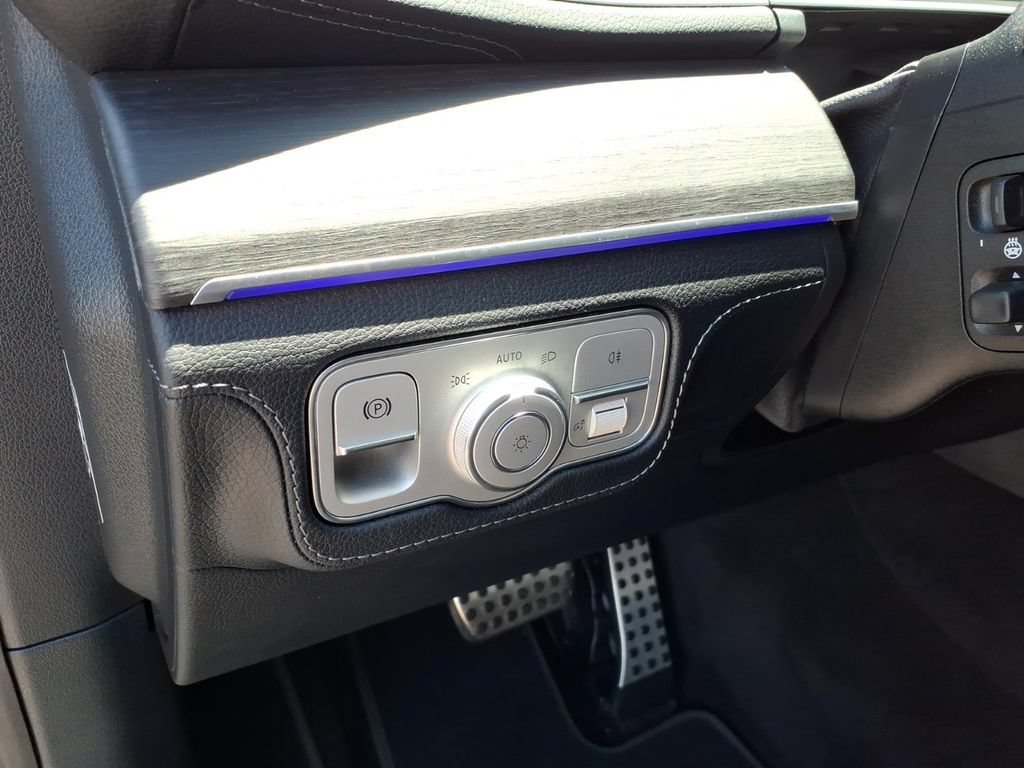 Certified 2024 Mercedes-Benz GLS 580 4MATIC image 16