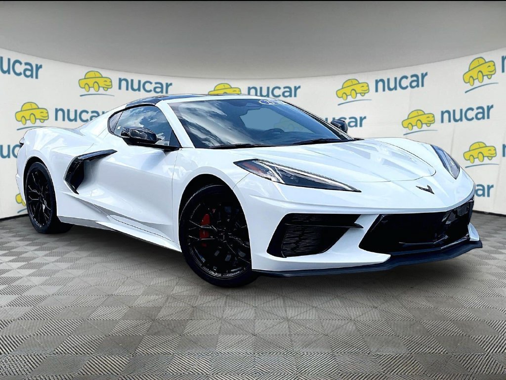 Used 2025 Chevrolet Corvette Stingray Premium Cpe w/ Z51 Performance Package RWD image 1