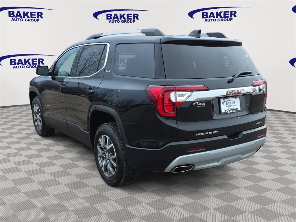 Certified 2023 GMC Acadia SLT w/ Preferred Package image 7