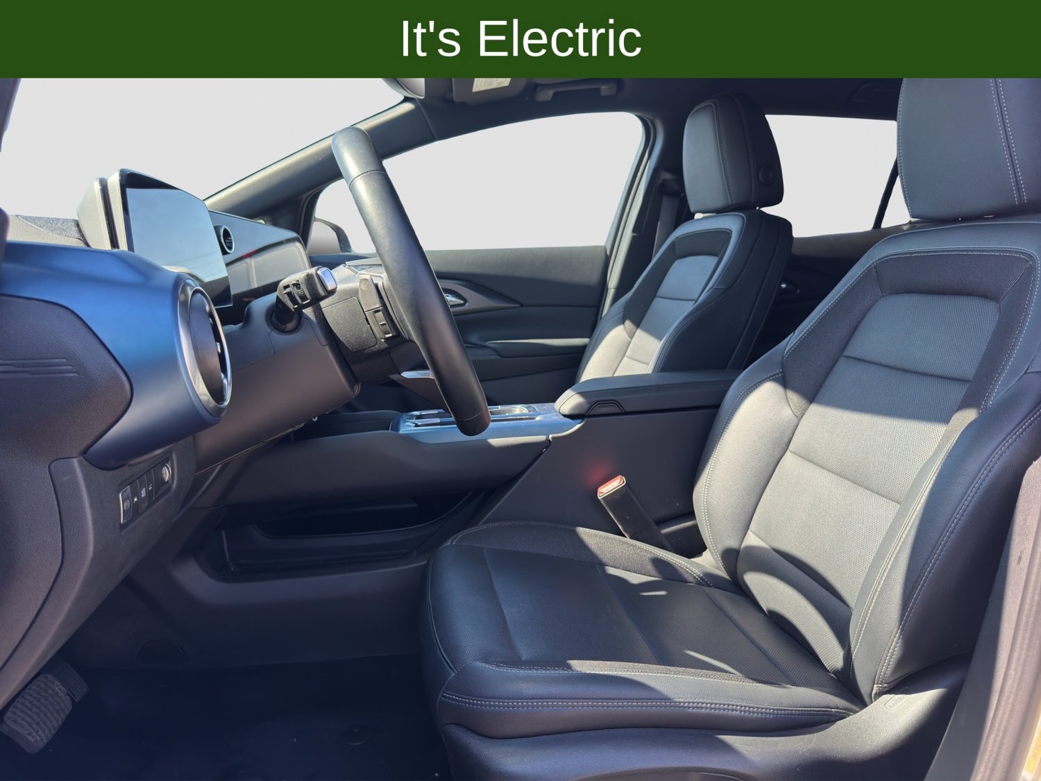 Certified 2024 Chevrolet Equinox EV LT FWD image 9