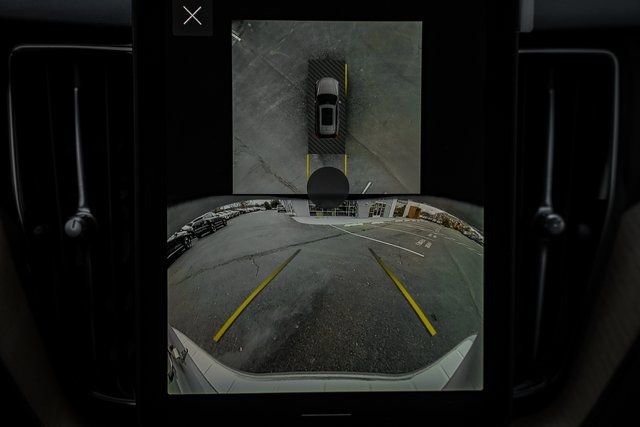 New 2026 Volvo XC60 B5 Plus w/ Protection Package Premier image 42