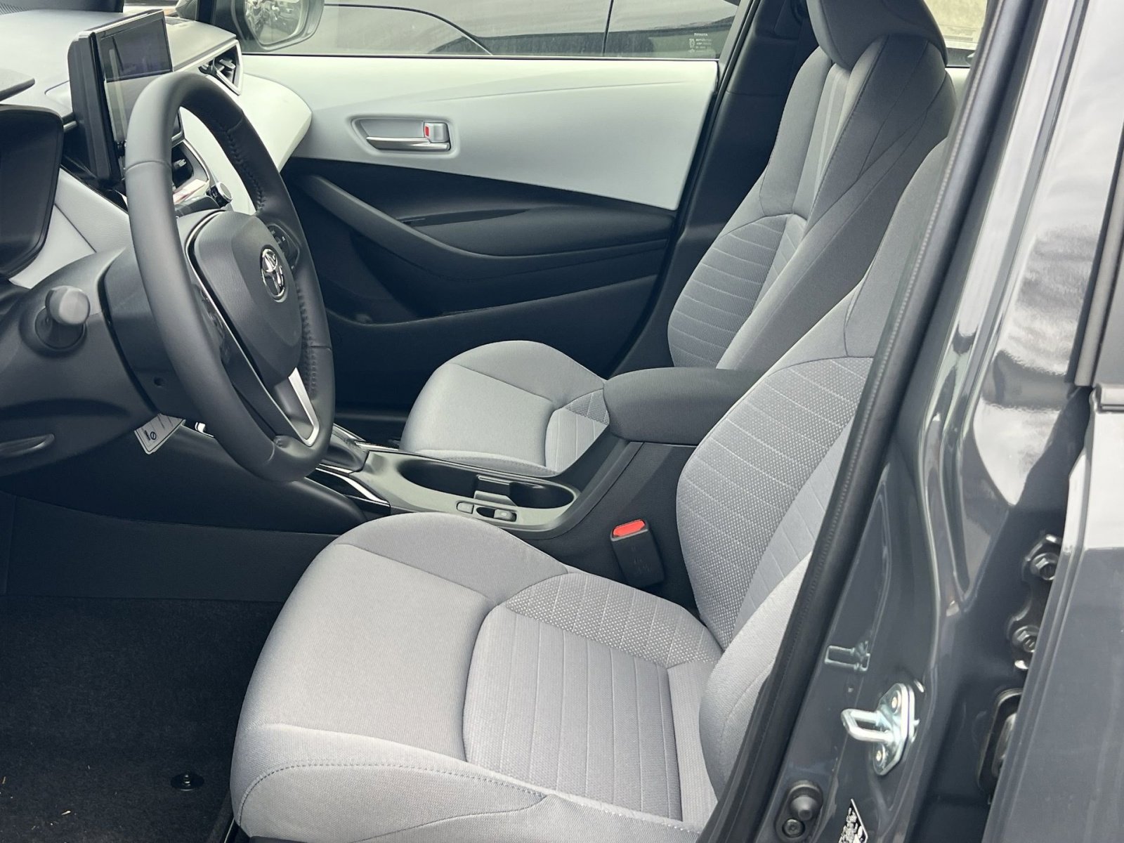 New 2026 Toyota Corolla SE AWD/4WD image 7