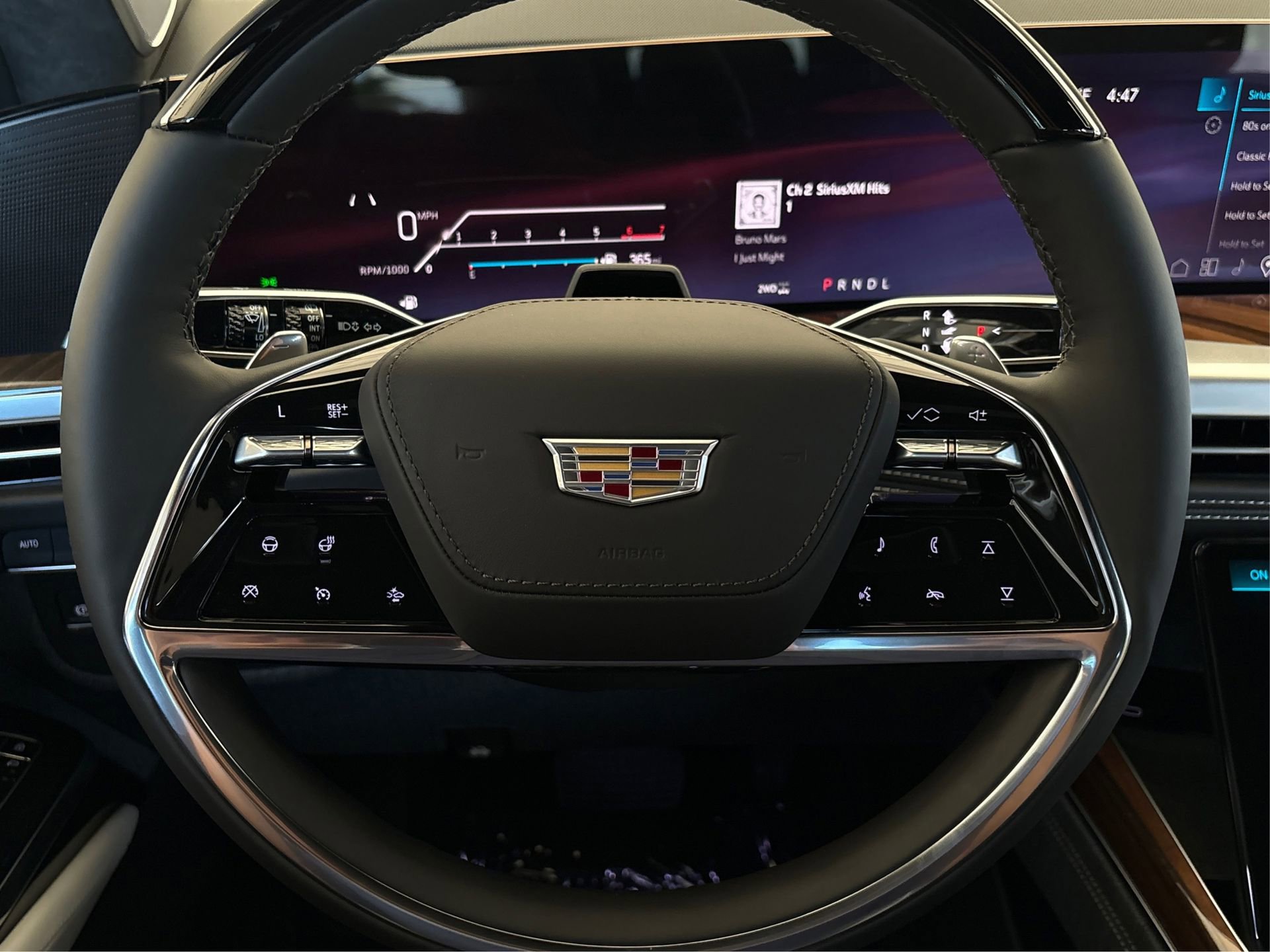 New 2026 Cadillac Escalade ESV Platinum Sport w/ LPO, ONYX Package image 19