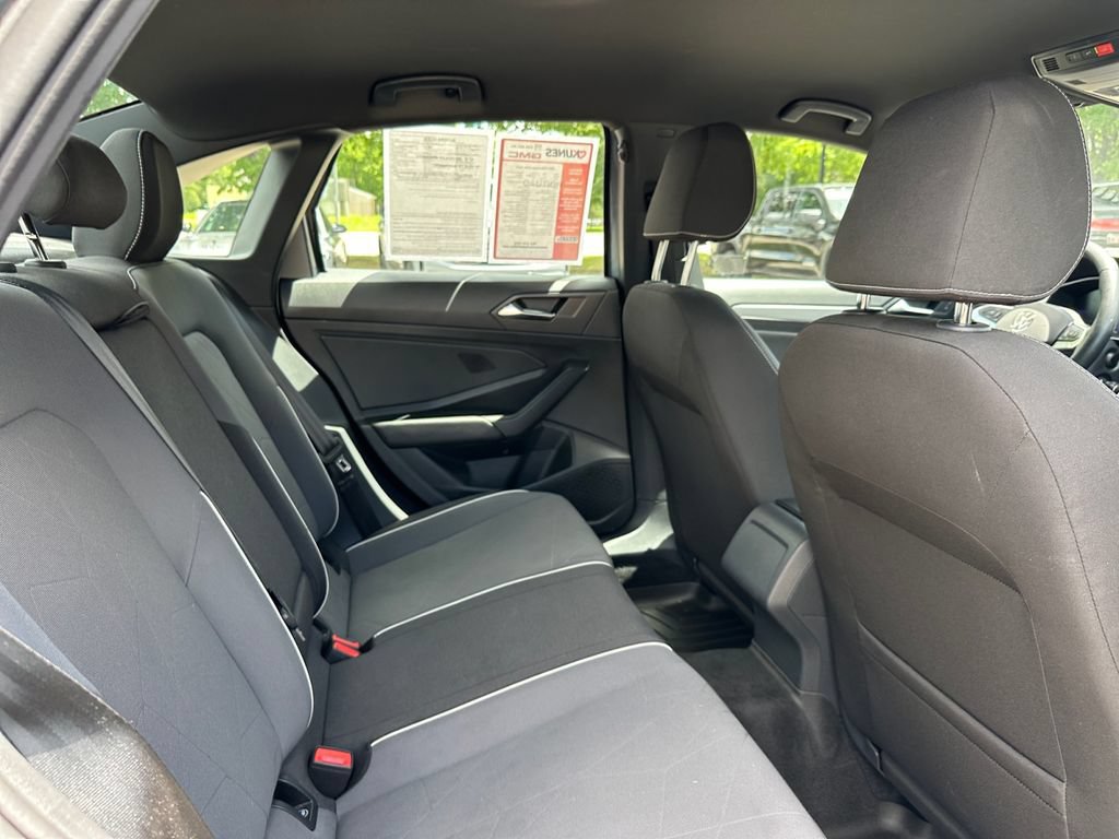 Used 2025 Volkswagen Jetta Sport FWD image 36