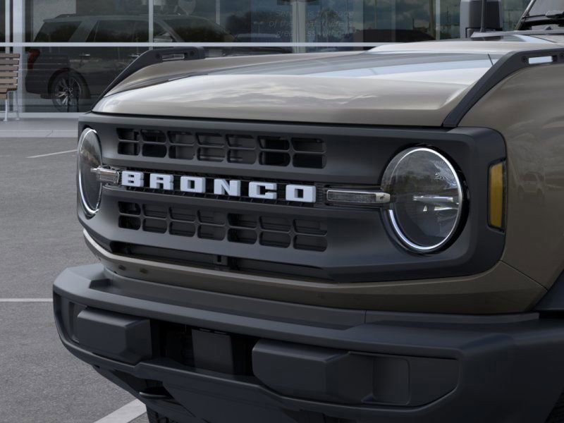 New 2025 Ford Bronco 4-Door image 19