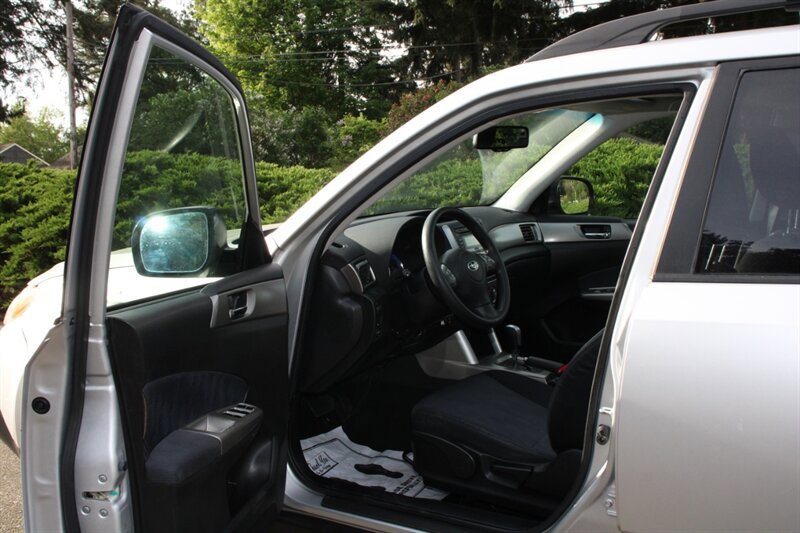 Used 2009 Subaru Forester 2.5X w/ Popular Equipment Group 7B AWD/4WD image 5