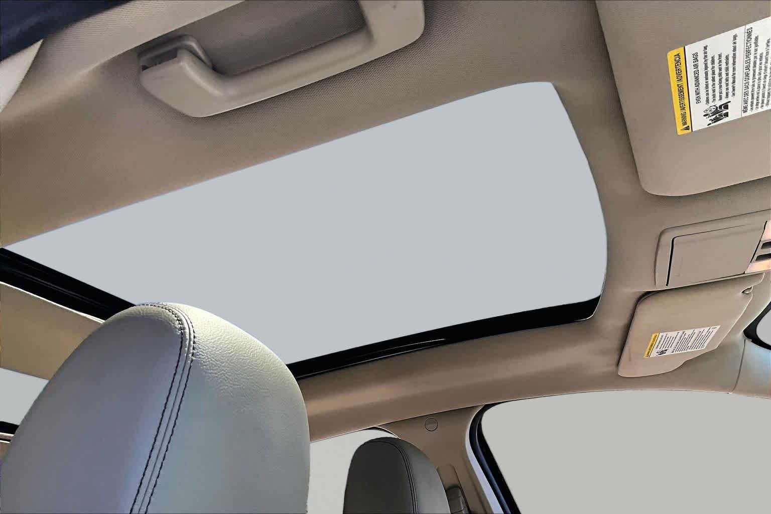 Used 2013 Ford Edge SEL FWD image 14