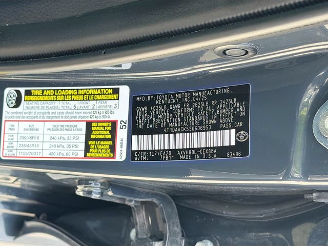 Used 2025 Toyota Camry SE FWD image 32
