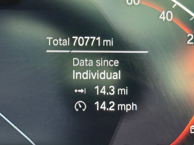 Used 2022 BMW X6 xDrive40i w/ M Sport Package image 16