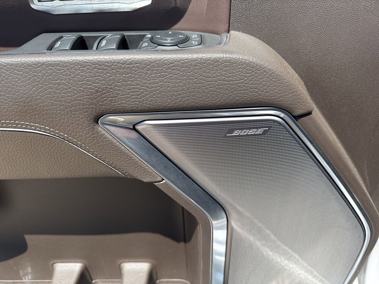 Used 2024 GMC Sierra 1500 Denali w/ Technology Package AWD/4WD image 16