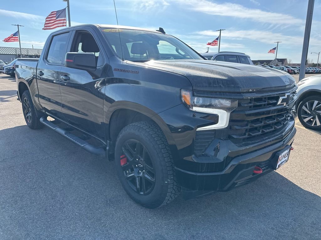Used 2024 Chevrolet Silverado 1500 RST w/ Redline Edition image 4