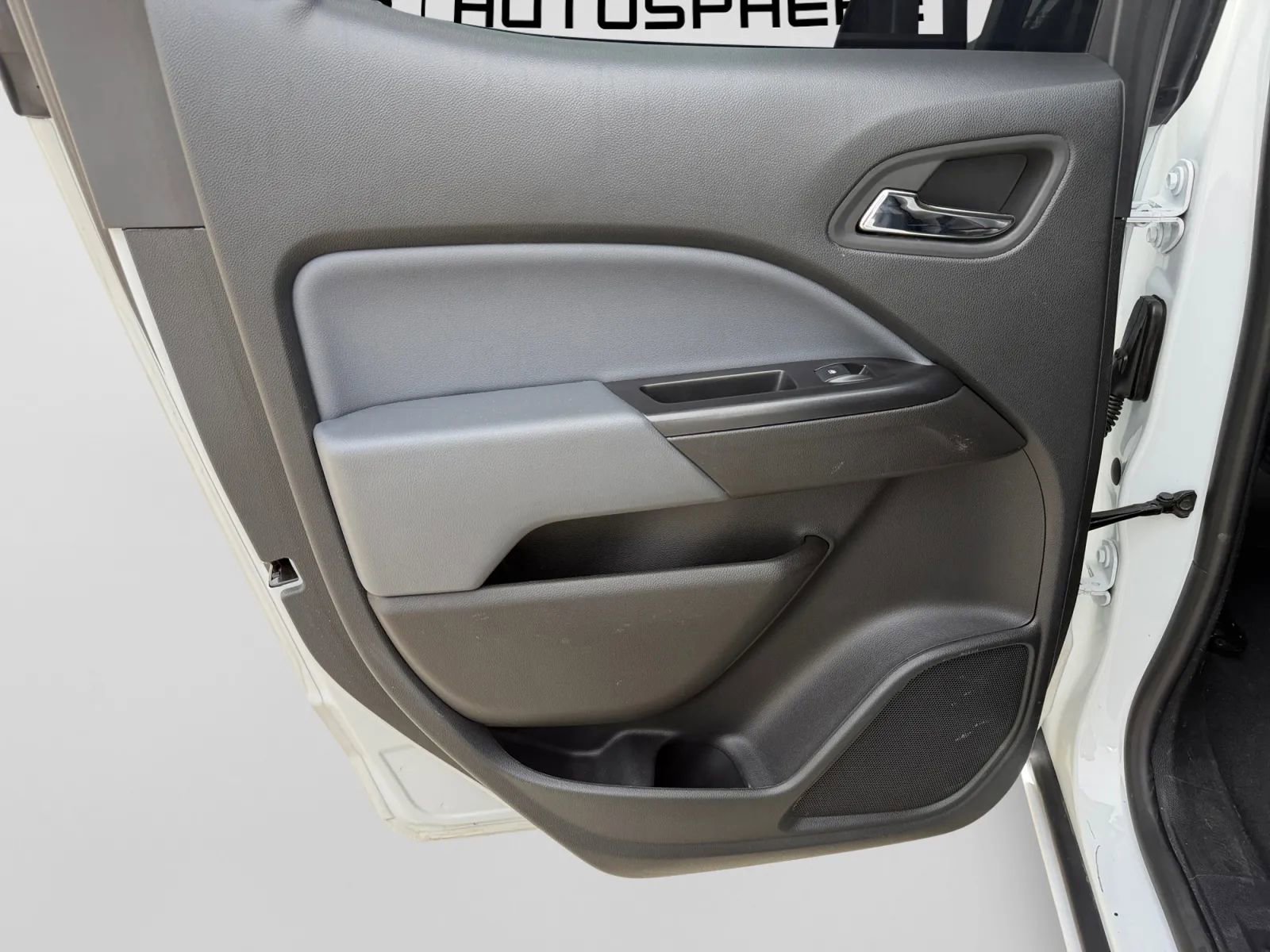 Used 2022 Chevrolet Colorado Z71 w/ Safety Package RWD image 26