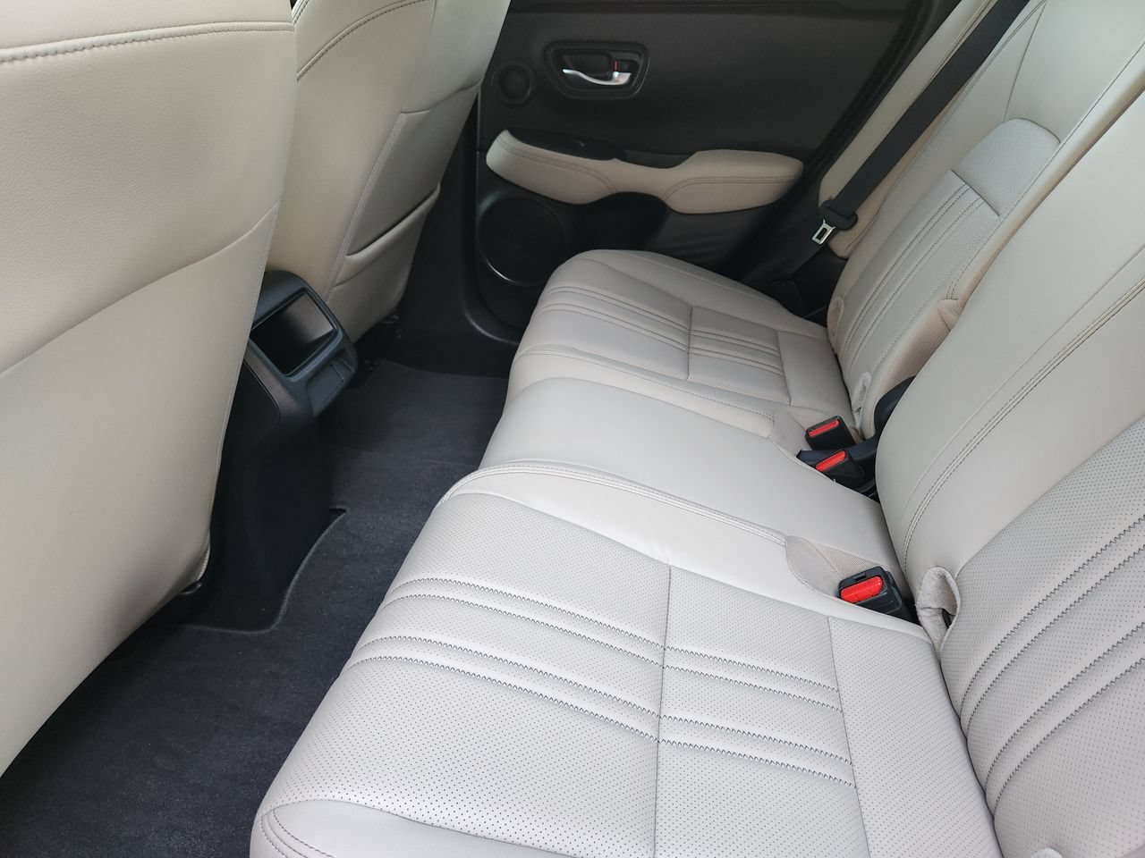 Certified 2024 Honda HR-V EX-L image 29