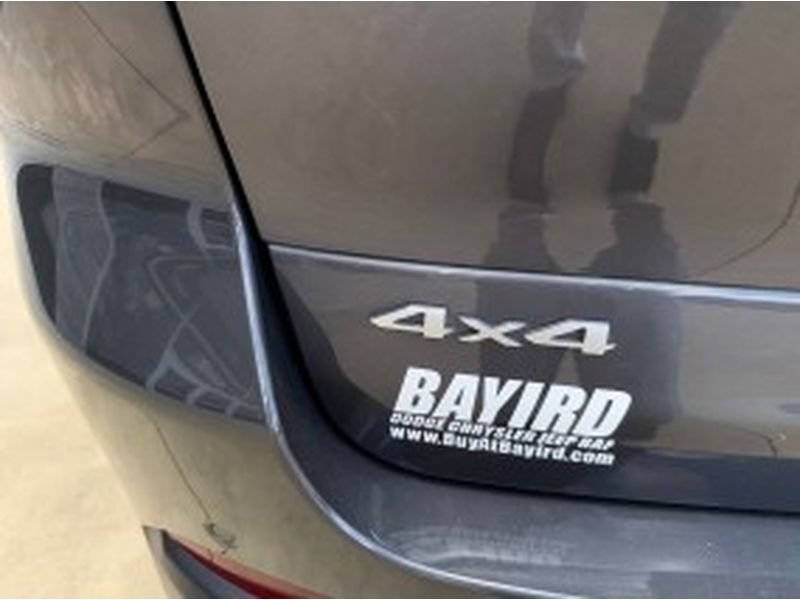 Used 2025 Jeep Grand Cherokee L Laredo AWD/4WD image 19