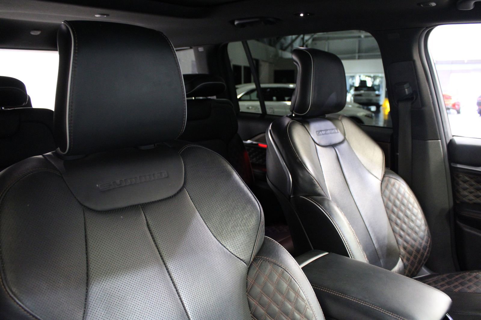 Used 2023 Jeep Grand Cherokee L Summit w/ High Altitude Package image 37