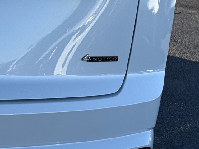 Used 2024 Volkswagen Atlas Cross Sport SEL Premium R-Line image 10