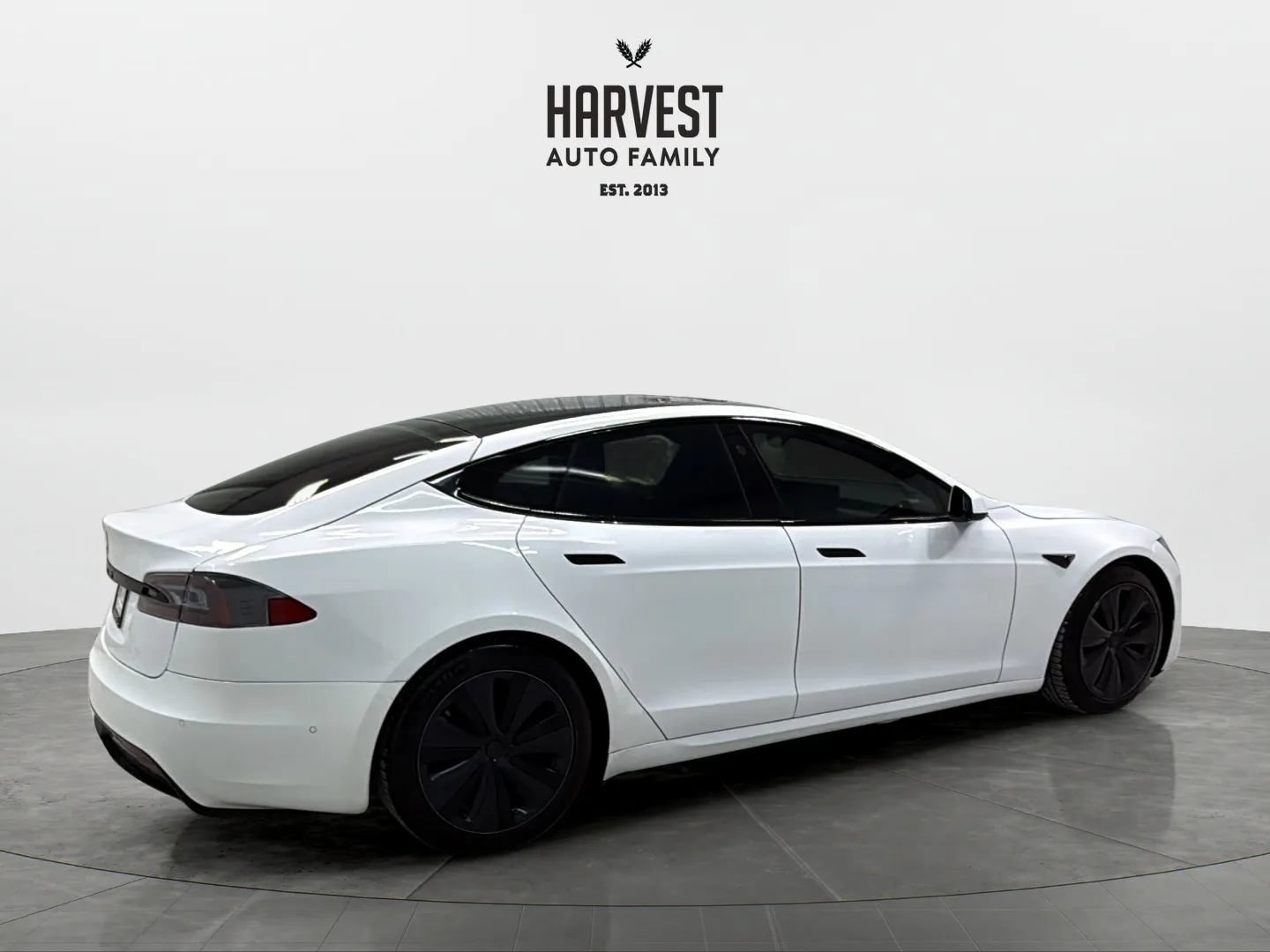 Used 2022 Tesla Model S Standard Range AWD/4WD image 7