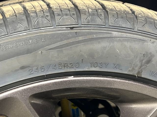 Used 2017 Dodge Challenger R/T image 40