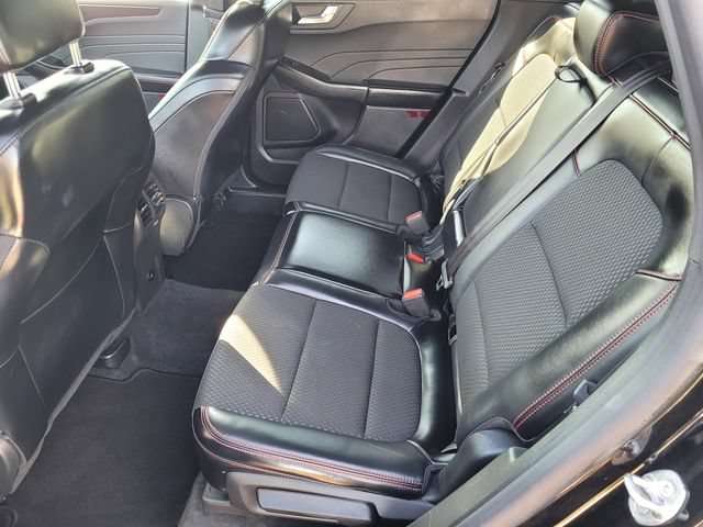 Used 2025 Ford Escape ST-Line AWD/4WD image 8