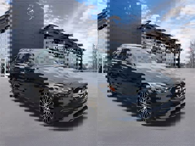 Certified 2023 Mercedes-Benz C 300 4MATIC Sedan image 3