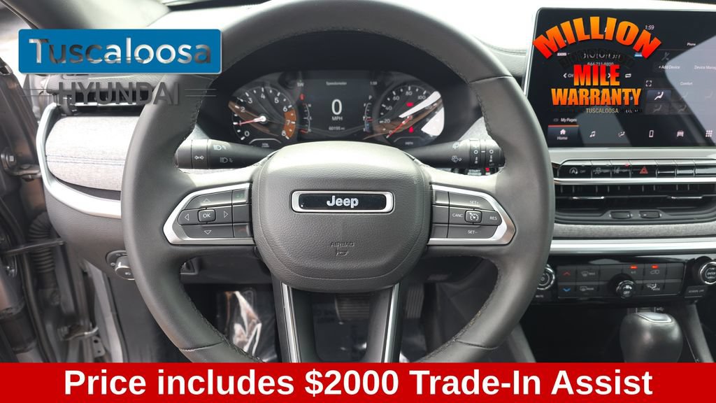 Used 2024 Jeep Compass Latitude AWD/4WD image 16