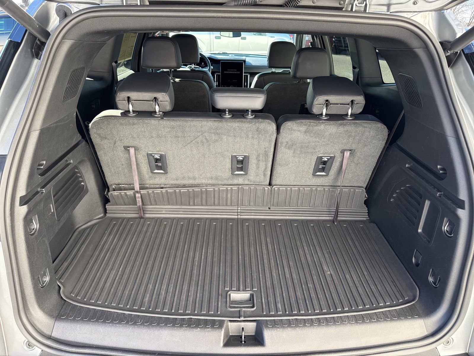 Used 2024 GMC Acadia Elevation w/ Luxury Package image 10