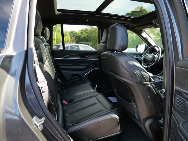 Used 2024 Jeep Grand Cherokee Limited 4xe AWD/4WD image 9