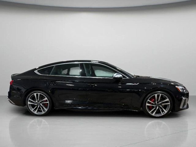 Used 2022 Audi S5 Prestige image 2