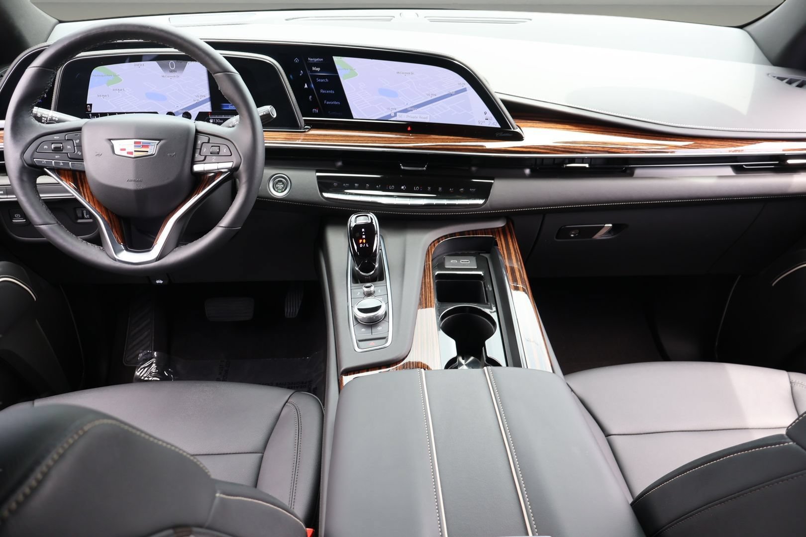 Certified 2022 Cadillac Escalade Luxury RWD image 14