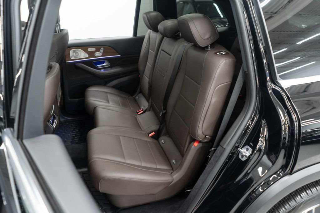 Used 2022 Mercedes-Benz GLS 450 4MATIC image 19