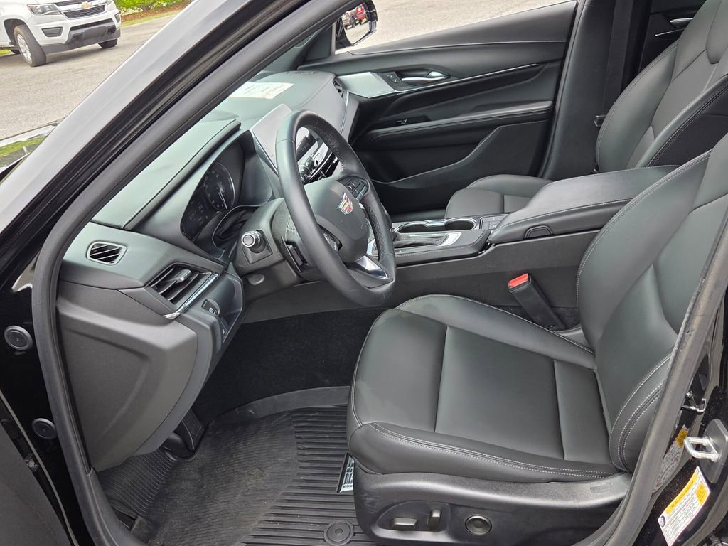 Certified 2024 Cadillac CT4 Luxury w/ Sun And Sound Package RWD image 3