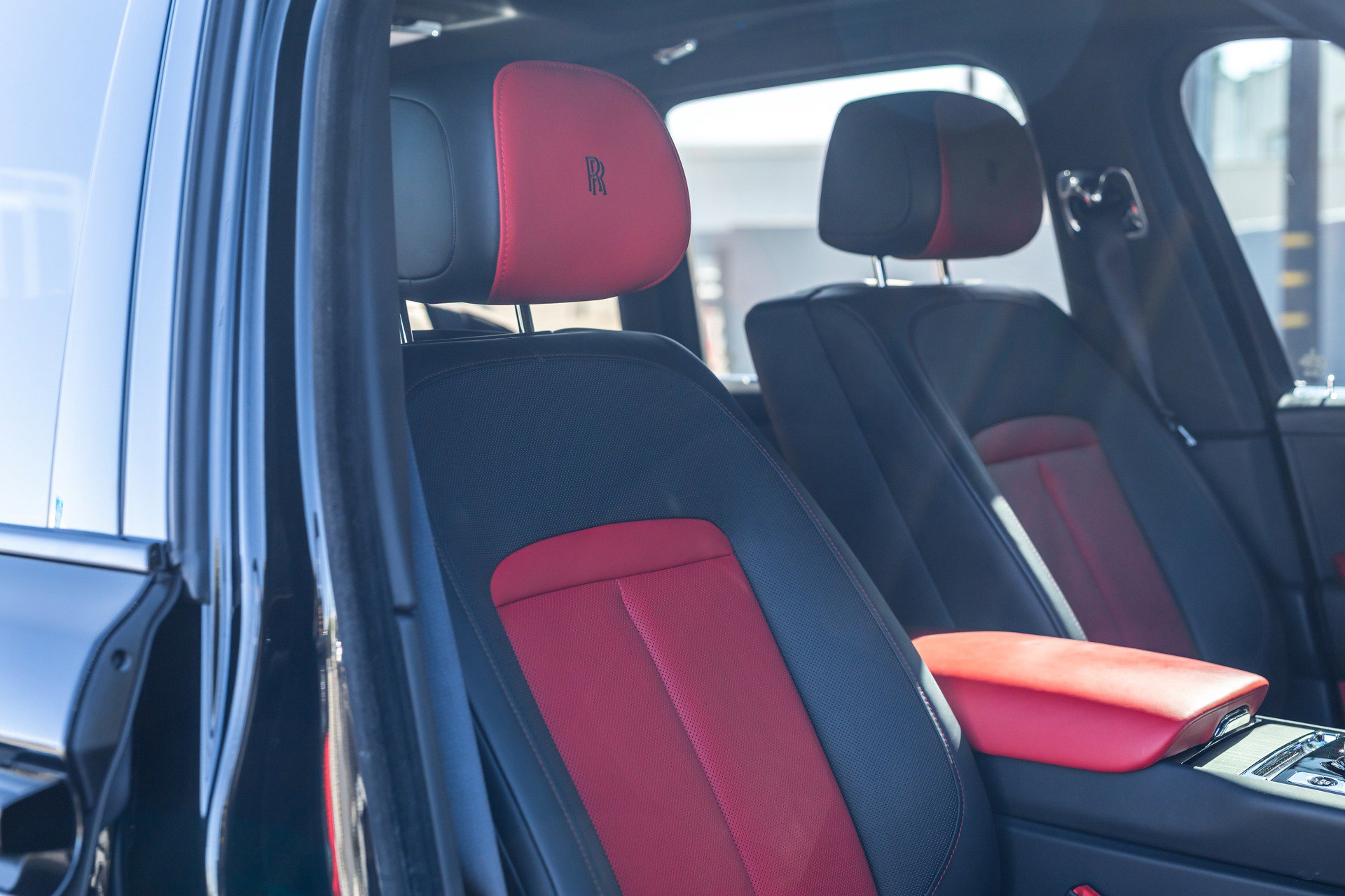 Used 2021 Rolls-Royce Cullinan image 38