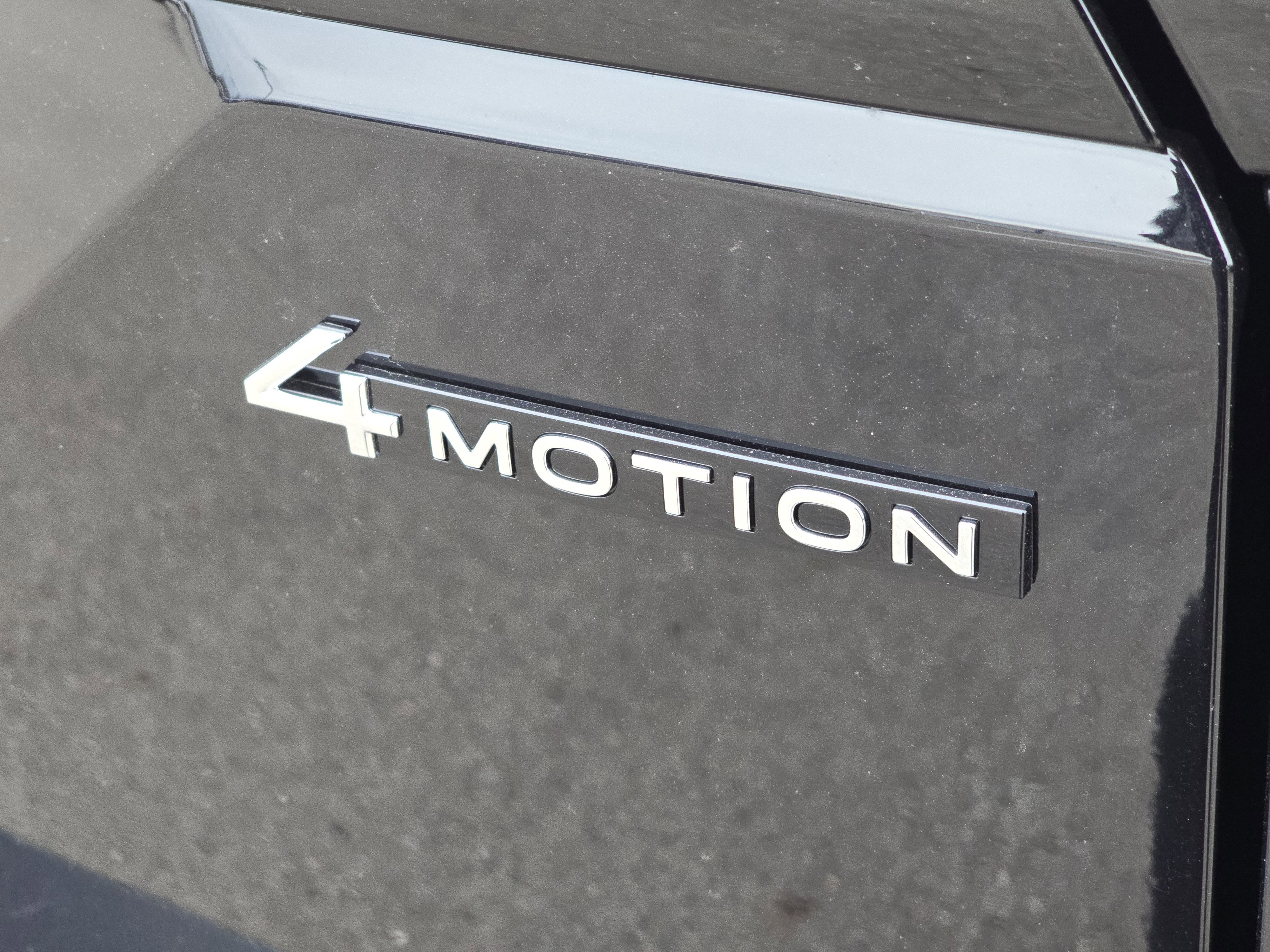 New 2026 Volkswagen Atlas Peak Edition image 11