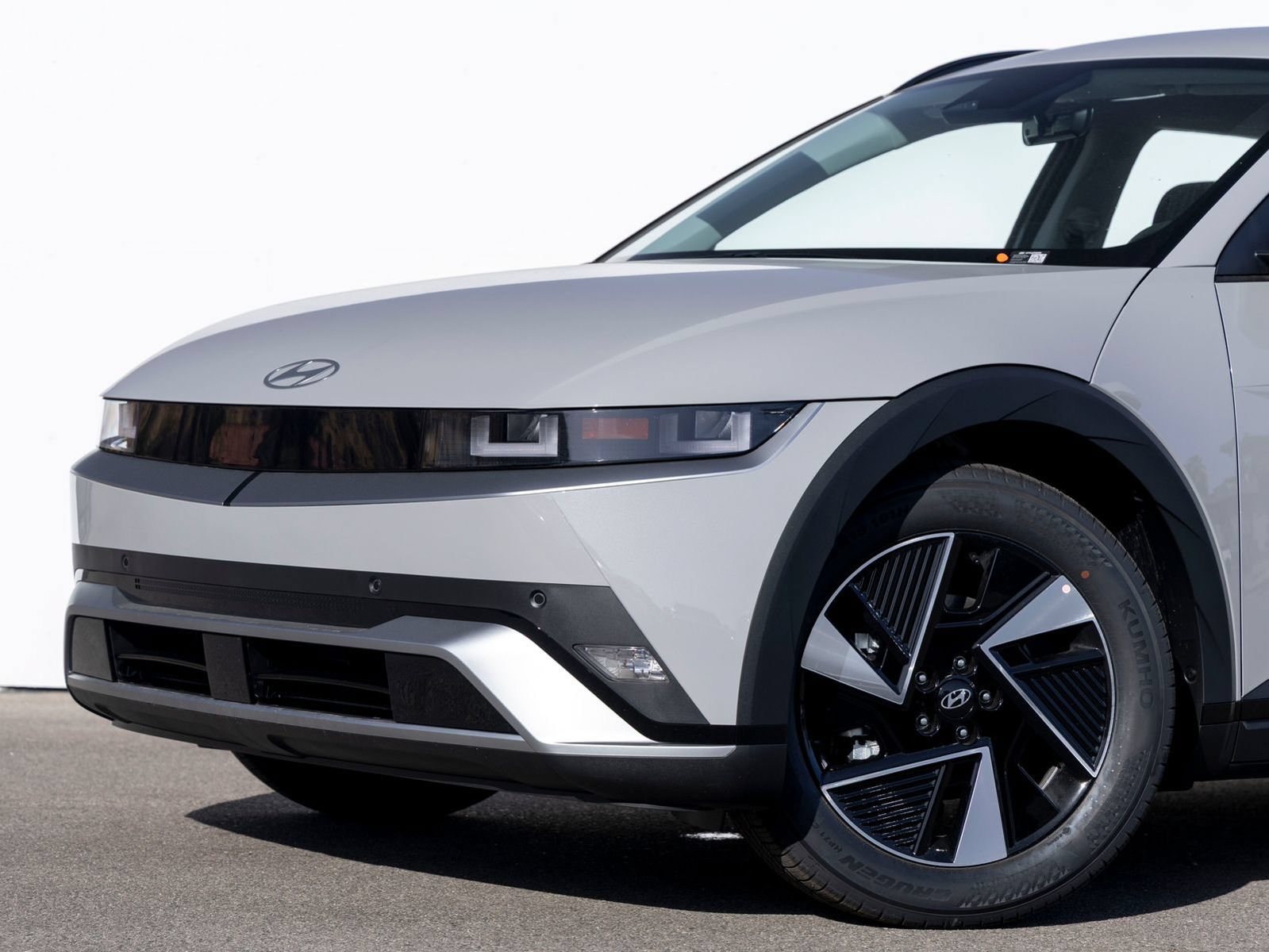 New 2027 Hyundai Ioniq 5 SEL RWD image 2